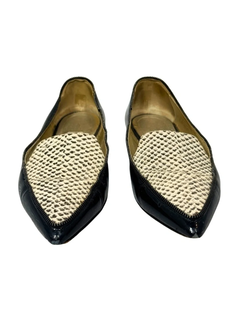 Jimmy Choo Black Patent Leather Snakeskin Pointed Toe Flat Size 35 Silver Logo